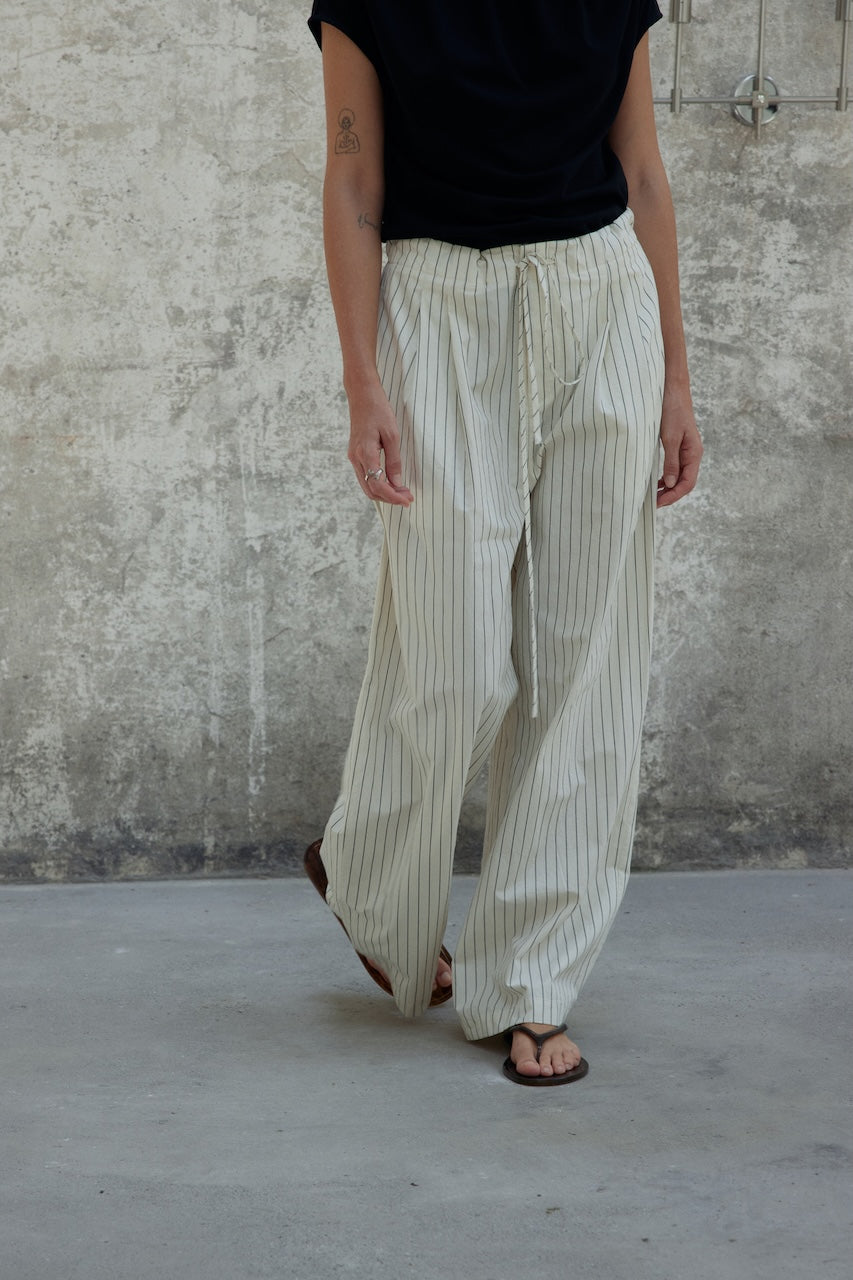 Straight-Leg Drawstring Trousers