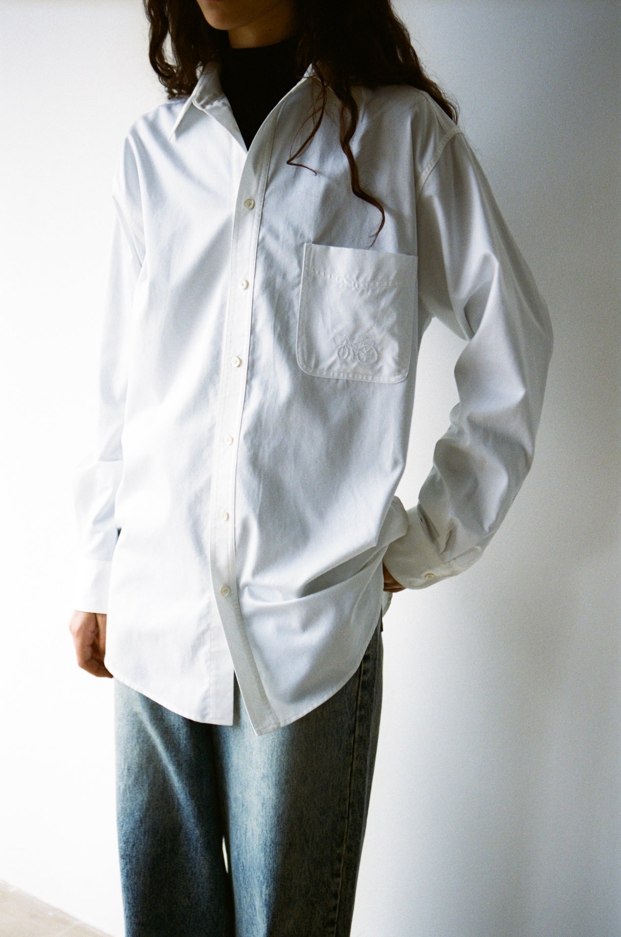 Embroidered Unisex Loose Mid-Length White Shirt