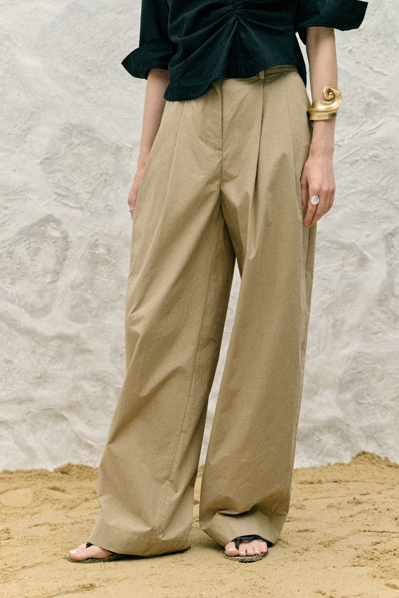 Double pleated waistband pants