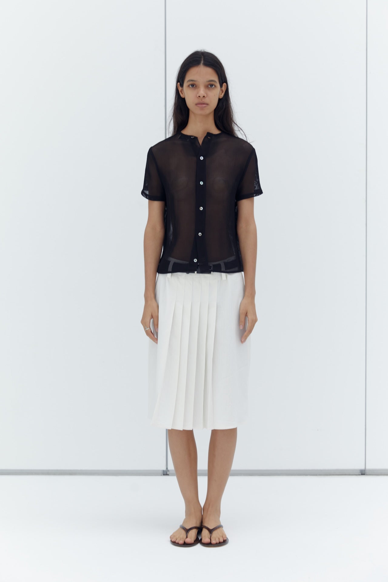 Versatile knee-length skirt