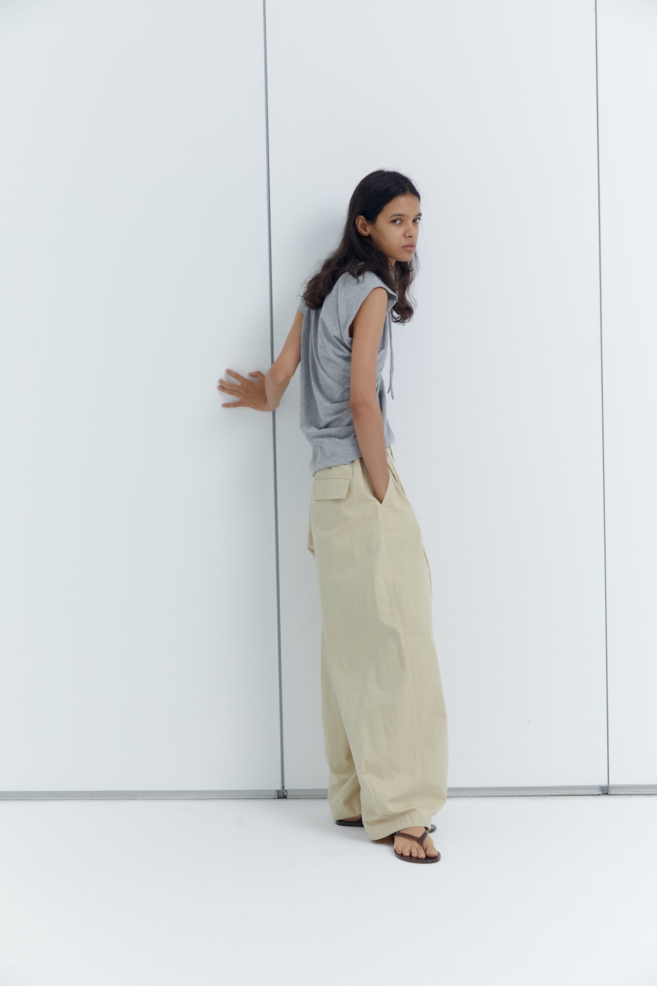 Asymmetric structured T-shirt