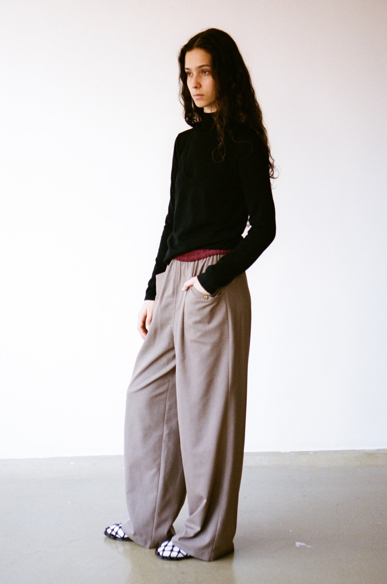 Relaxed Straight-Leg Casual Pants